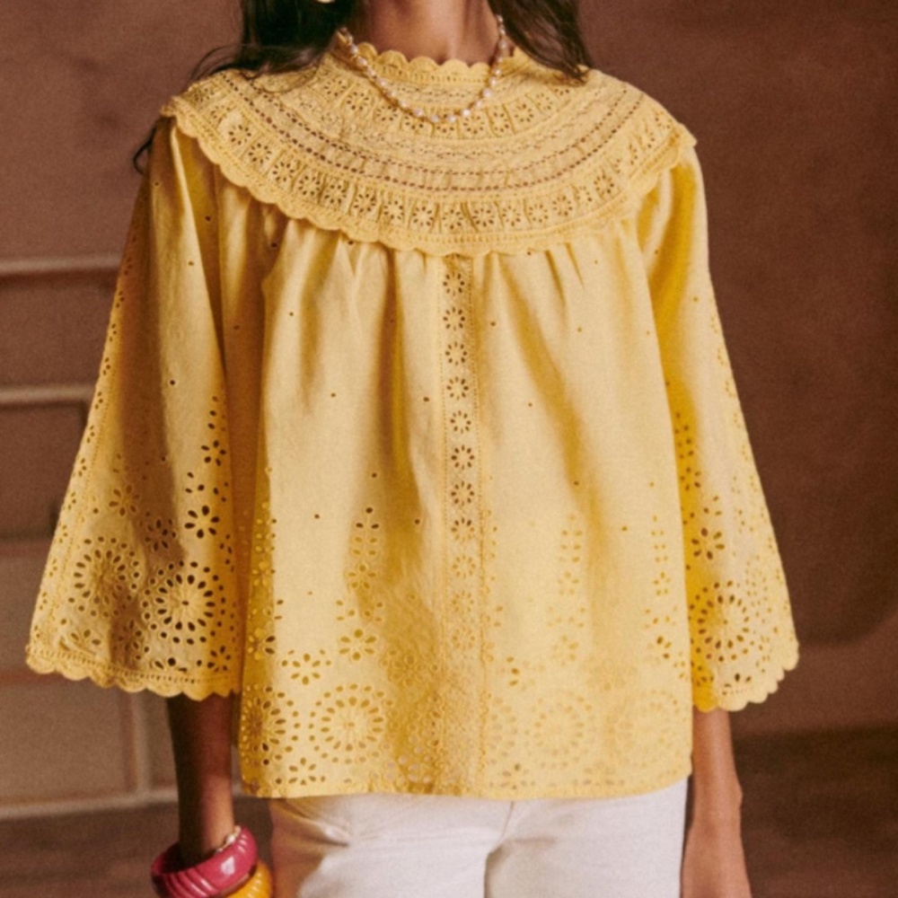 Sézane Celestia Eyelet Blouse in Yellow Size 36/US 4 NWOT